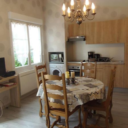Petite Maison De Vacance Grandcamp-Maisy Exteriör bild